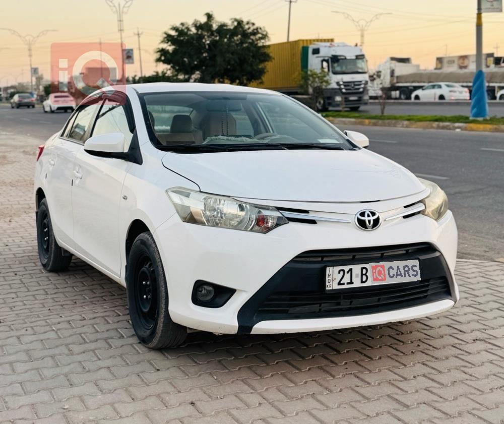 تۆیۆتا یارس